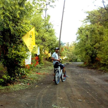 Denis Torres biking